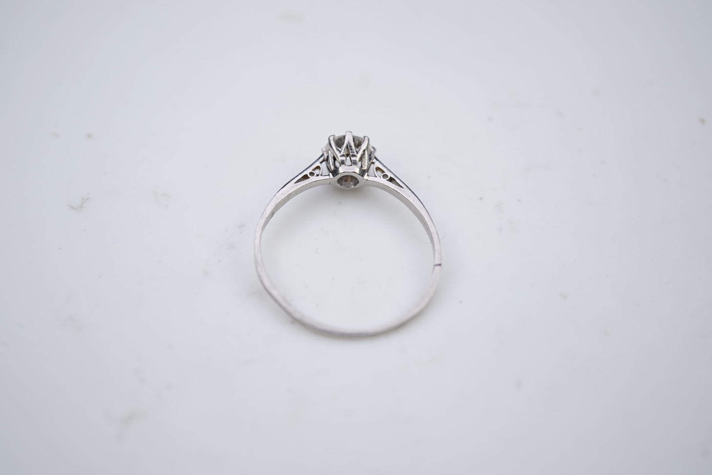 A diamond solitaire ring, early 20th century
